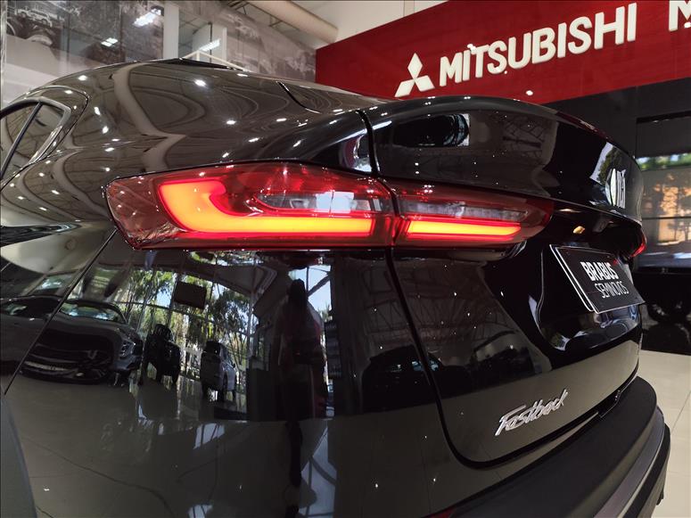 Fiat-FASTBACK-1.0 Turbo 200 Impetus