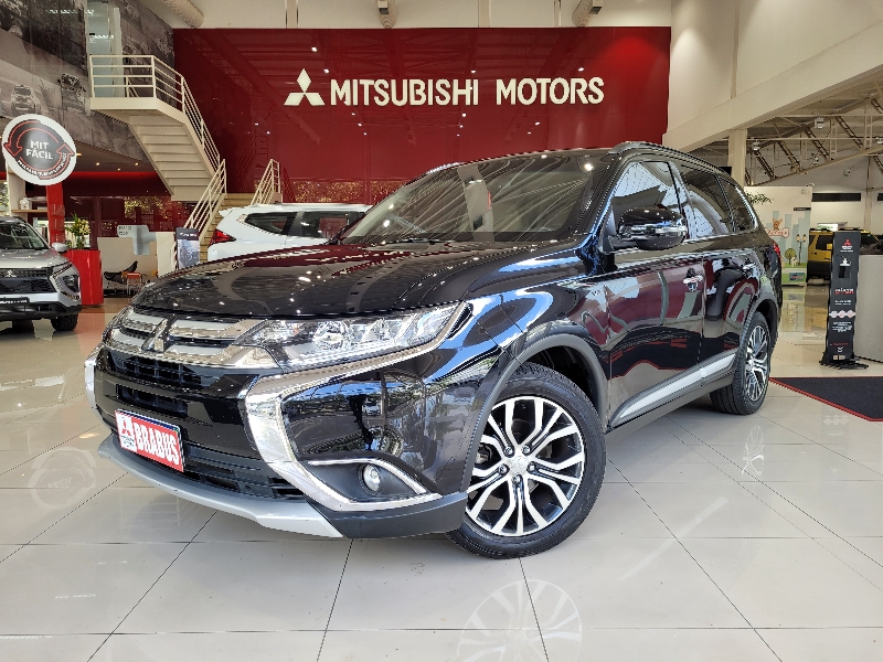 OUTLANDER 3.0 GT 4X4 V6 24V OUTLANDER 3.0 GT 4X4 V6 24V