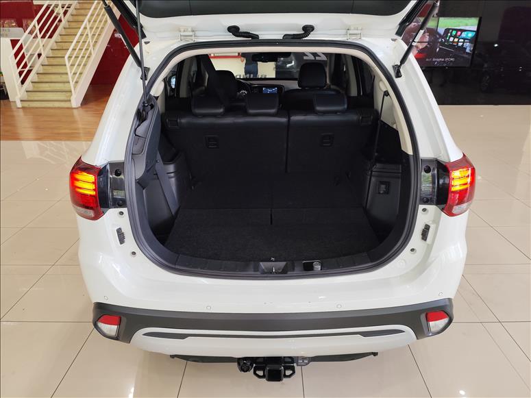 Mitsubishi-OUTLANDER-3.0 Mivec V6 Hpe-s AWD