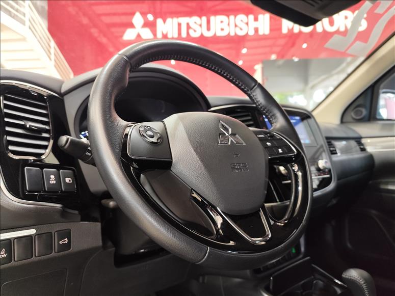 Mitsubishi-OUTLANDER-3.0 Mivec V6 Hpe-s AWD