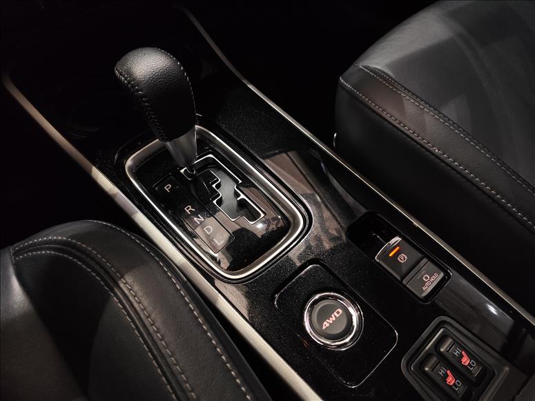 Mitsubishi-OUTLANDER-3.0 Mivec V6 Hpe-s AWD