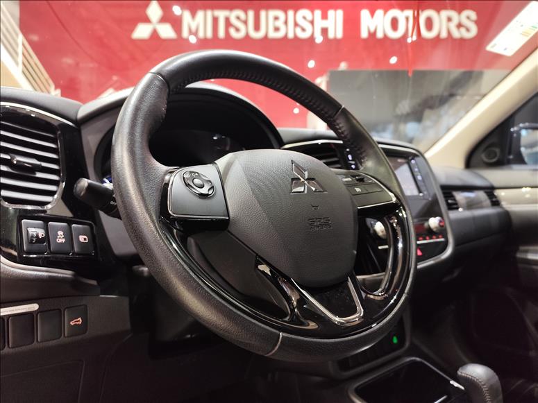 Mitsubishi-OUTLANDER-2.0 Mivec HPE