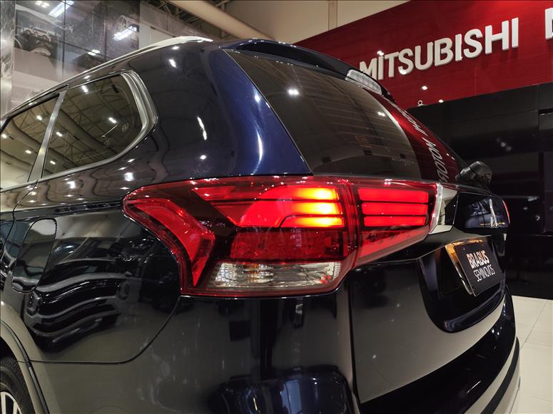 Mitsubishi-OUTLANDER-2.0 Mivec HPE