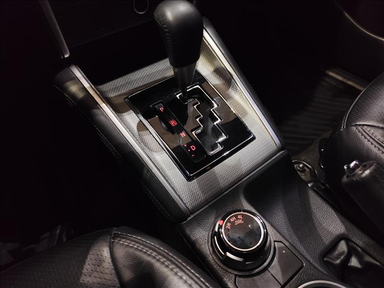 Mitsubishi-L200 TRITON-2.4 16V Turbo Sport GLS CD 4X4