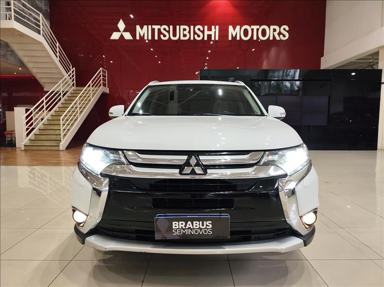 Mitsubishi-OUTLANDER-3.0 GT 4X4 V6 24V