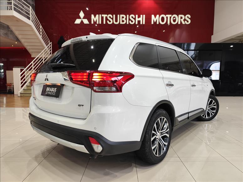 Mitsubishi-OUTLANDER-3.0 GT 4X4 V6 24V