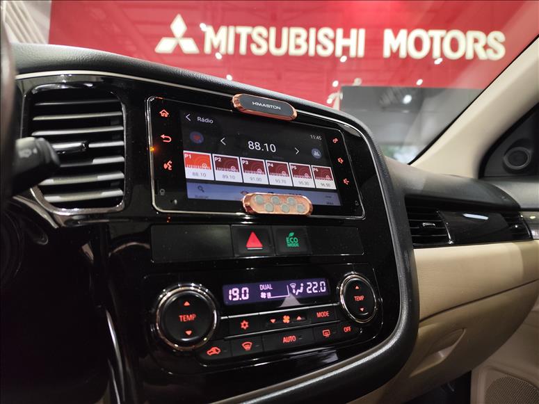 Mitsubishi-OUTLANDER-3.0 GT 4X4 V6 24V