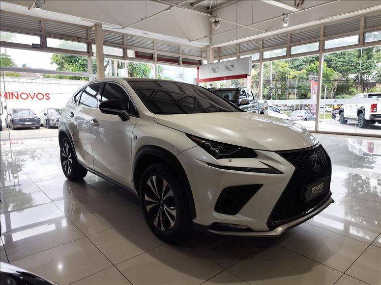 Lexus-NX 300-2.0 16V VVT-I Turbo F-sport 6a/t AWD