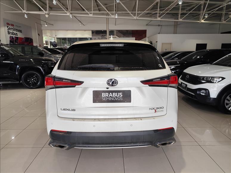 Lexus-NX 300-2.0 16V VVT-I Turbo F-sport 6a/t AWD