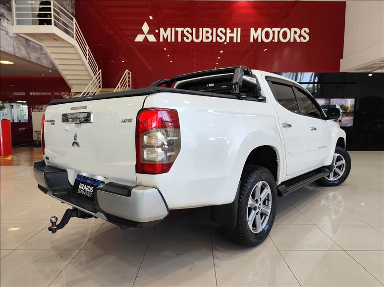 Mitsubishi-L200 TRITON-2.4 16V Turbo Sport HPE CD 4X4