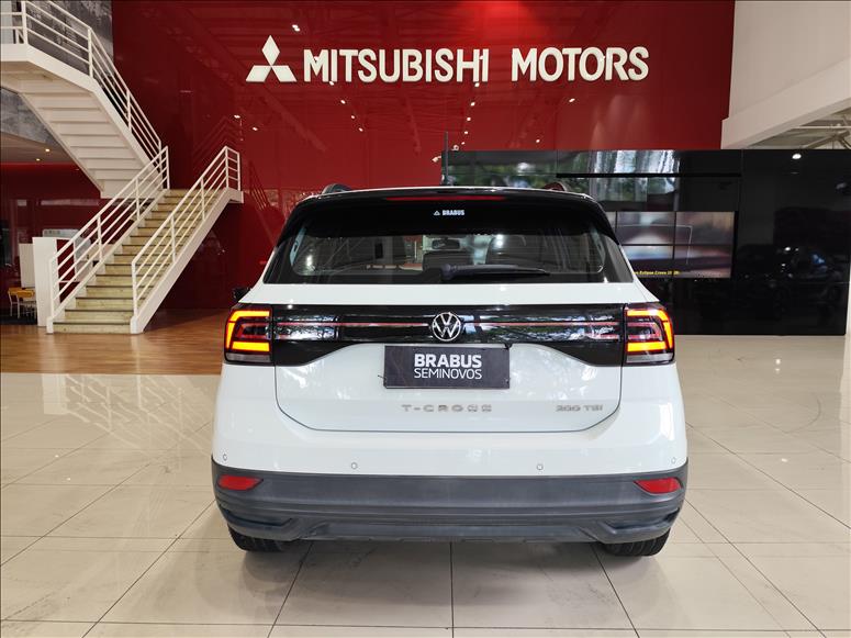 VW - Volkswagen-T-CROSS-1.0 200 TSI