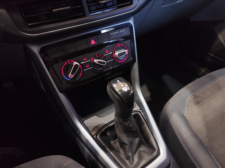 VW - Volkswagen-T-CROSS-1.0 200 TSI