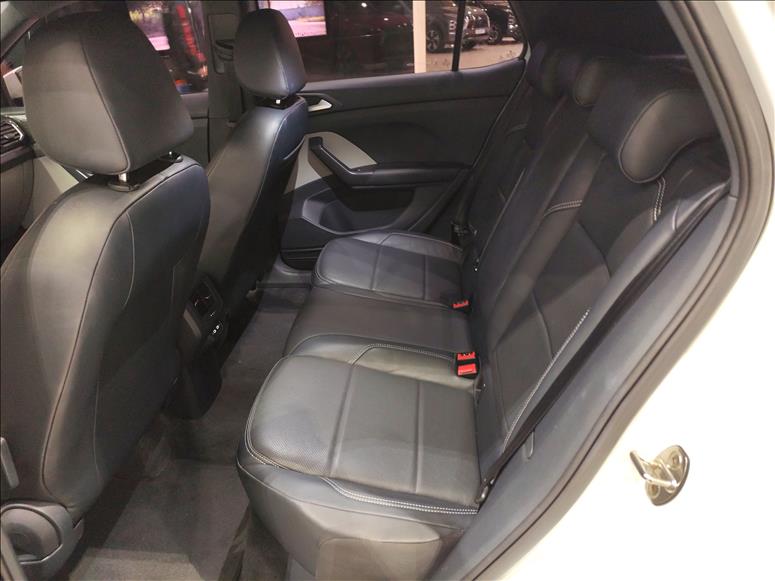 Volkswagen-T-CROSS-1.4 250 TSI Highline