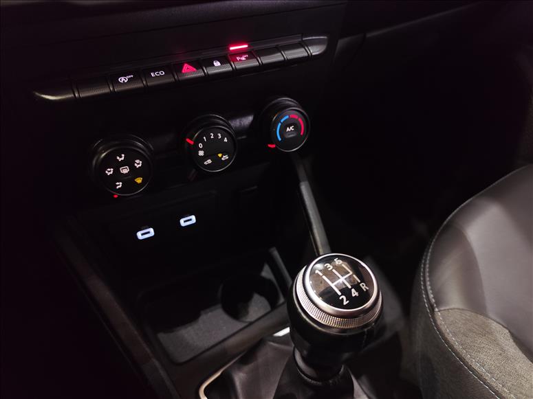 Renault-DUSTER-1.6 16V SCE Intense