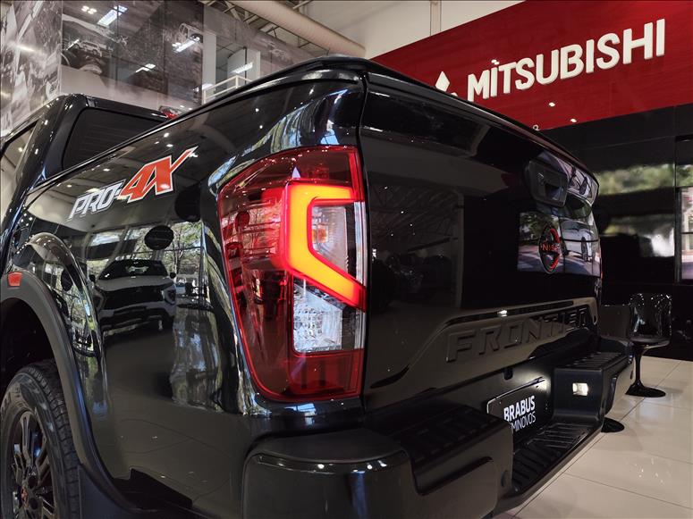 Nissan-FRONTIER-2.3 16V Turbo Pro4x CD 4X4