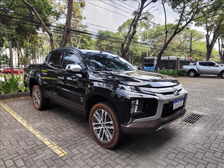 Mitsubishi-L200 TRITON-2.4 16V Turbo Sport Hpe-s Terra CD 4X4