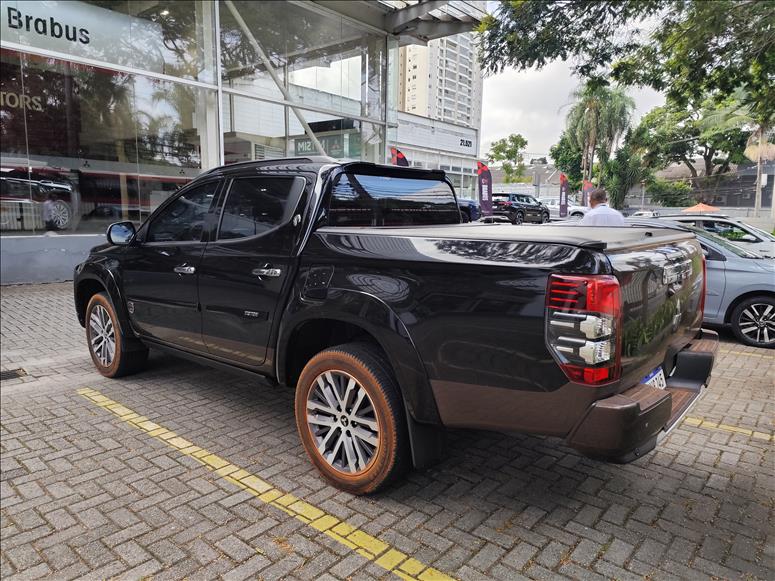 Mitsubishi-L200 TRITON-2.4 16V Turbo Sport Hpe-s Terra CD 4X4