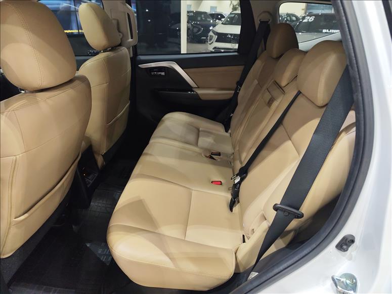 Mitsubishi-PAJERO SPORT-2.4 16V Mivec Turbo HPE AWD