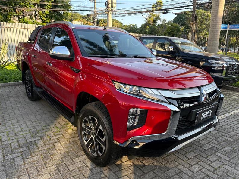 Mitsubishi-L200 TRITON-2.4 16V Turbo Sport Hpe-s CD 4X4
