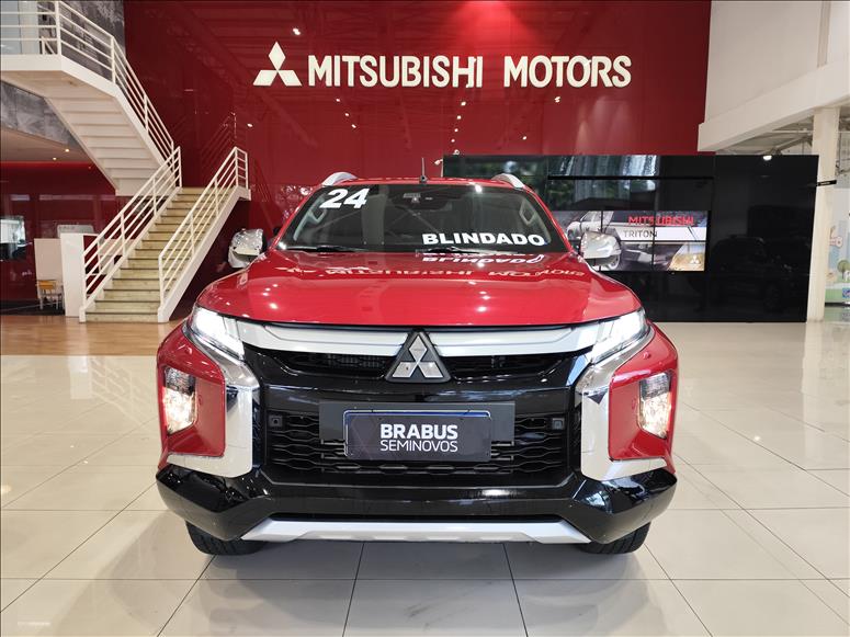 Mitsubishi-L200 TRITON-2.4 16V Turbo Sport Hpe-s CD 4X4