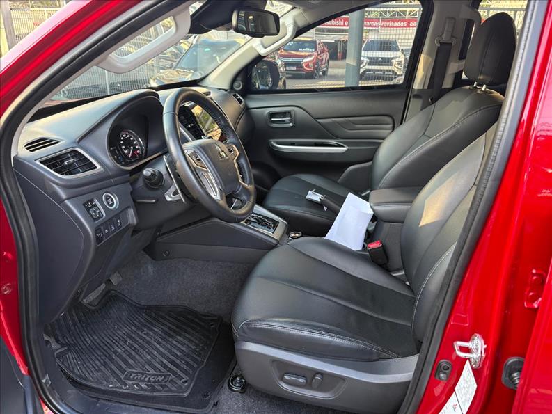 Mitsubishi-L200 TRITON-2.4 16V Turbo Sport Hpe-s CD 4X4