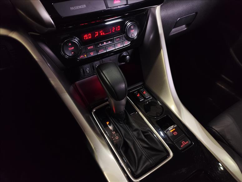 Mitsubishi-ECLIPSE CROSS-1.5 Mivec Turbo HPE