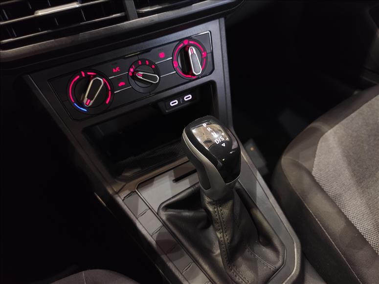 VW - Volkswagen-VIRTUS-1.0 170 TSI