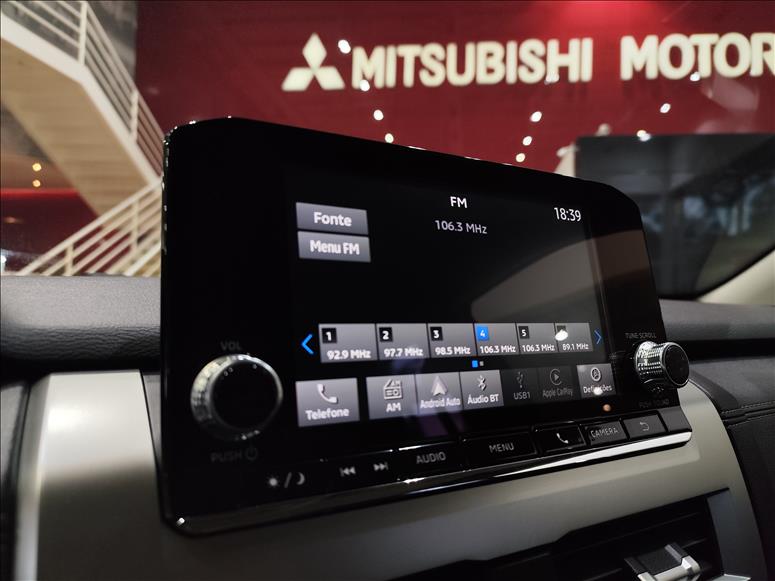 Mitsubishi-TRITON-2.4 Biturbo CD Hpe-s 4X4