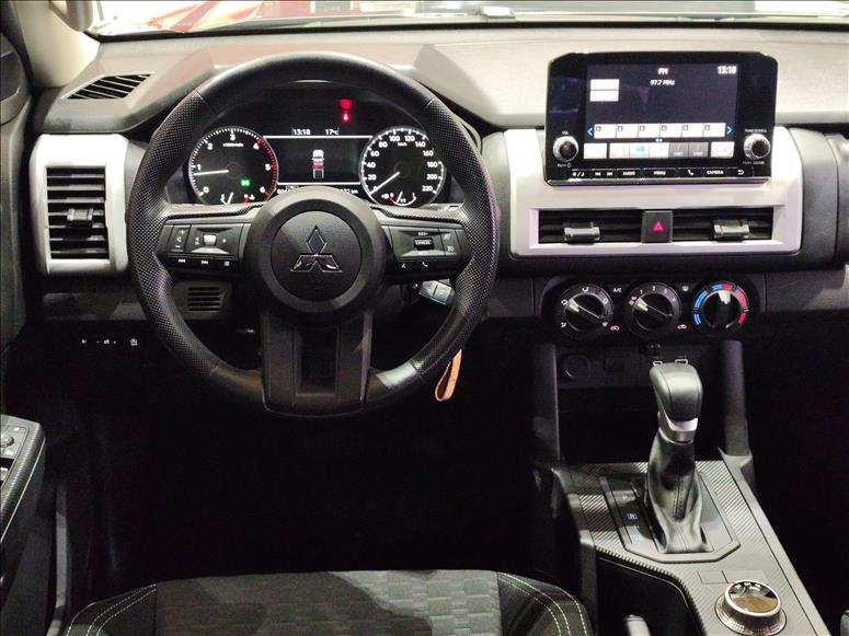 Mitsubishi-TRITON-2.4 Biturbo CD GLS 4X4