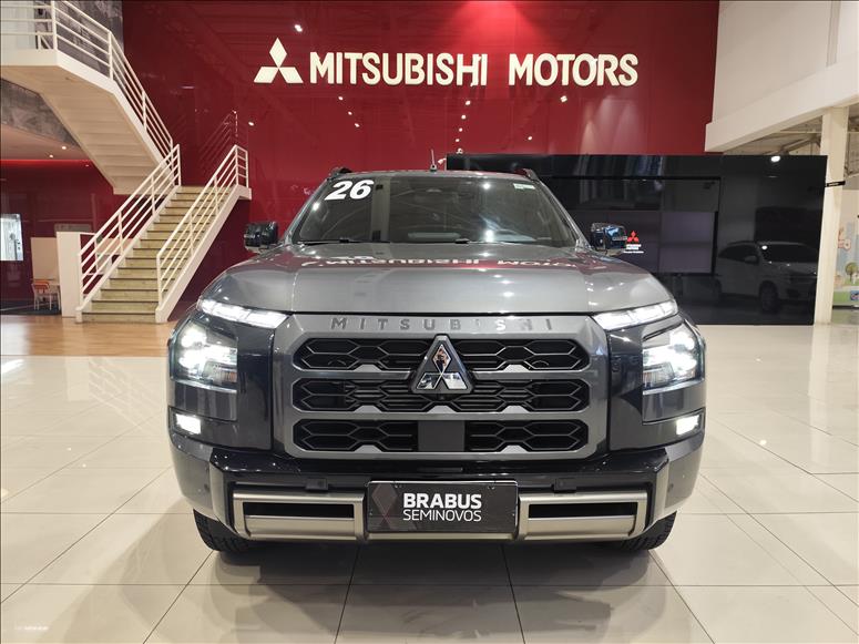 Mitsubishi-TRITON-2.4 Biturbo CD Katana 4X4