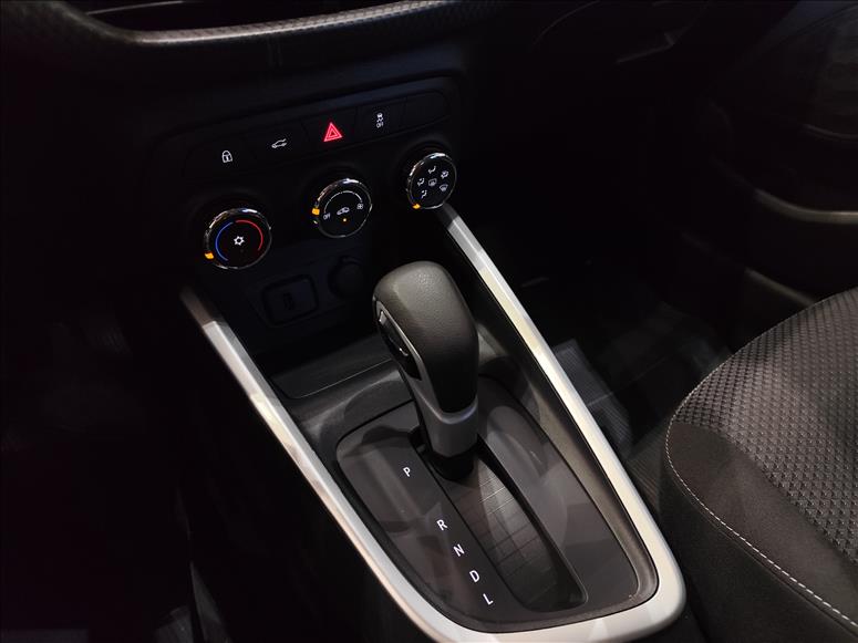 GM - Chevrolet-ONIX-1.0 Turbo Plus LT