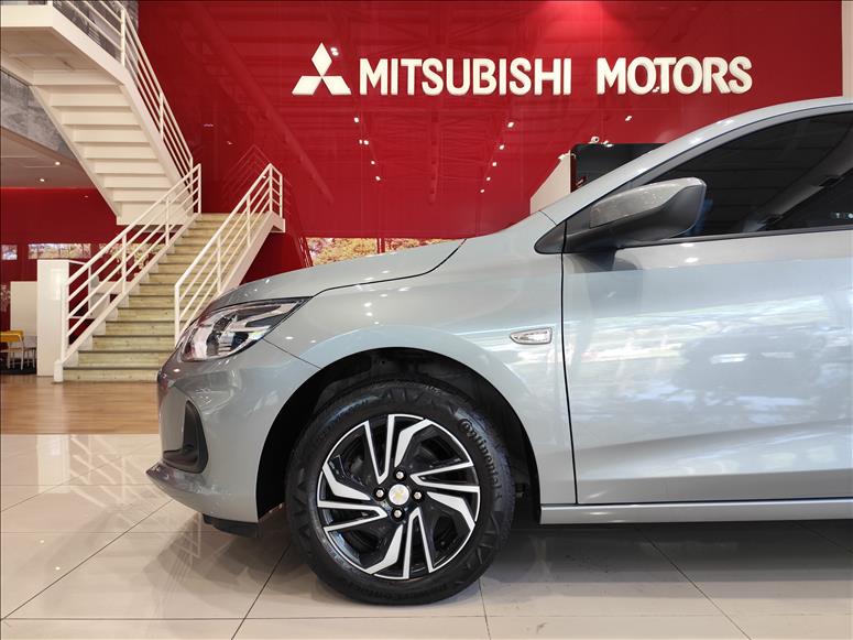 GM - Chevrolet-ONIX-1.0 Turbo Plus LT