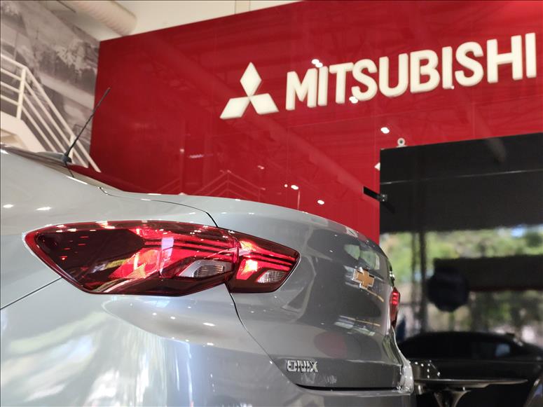 GM - Chevrolet-ONIX-1.0 Turbo Plus LT