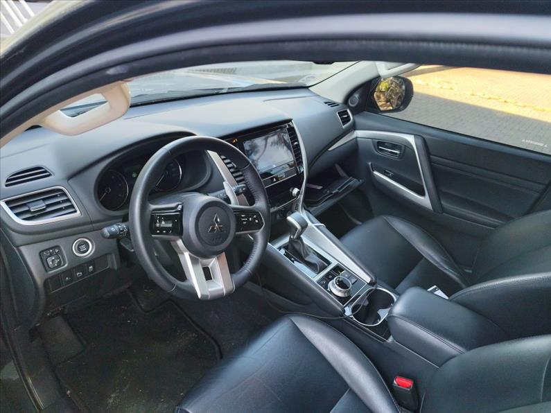 Mitsubishi-PAJERO SPORT-2.4 16V Mivec Turbo Hpe-s AWD