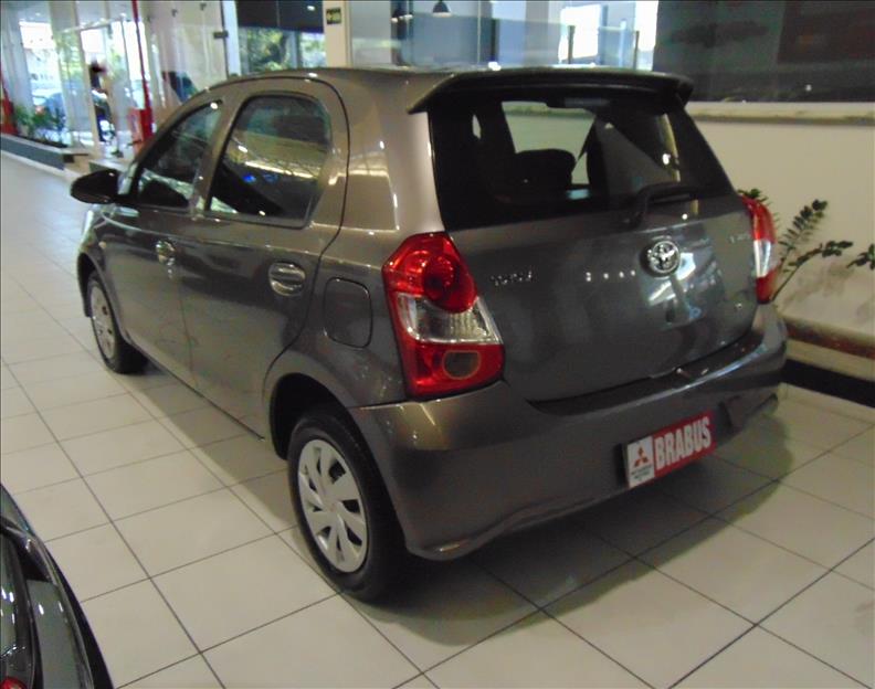 TOYOTA ETIOS 1.3 X 16V