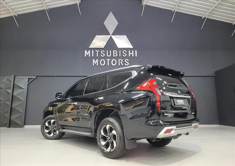 Mitsubishi-PAJERO SPORT-2.4 16V Mivec Turbo Hpe-s AWD