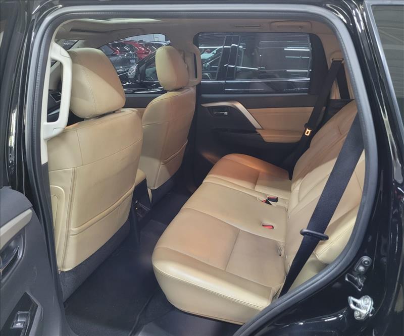 Mitsubishi-PAJERO SPORT-2.4 16V Mivec Turbo Hpe-s AWD
