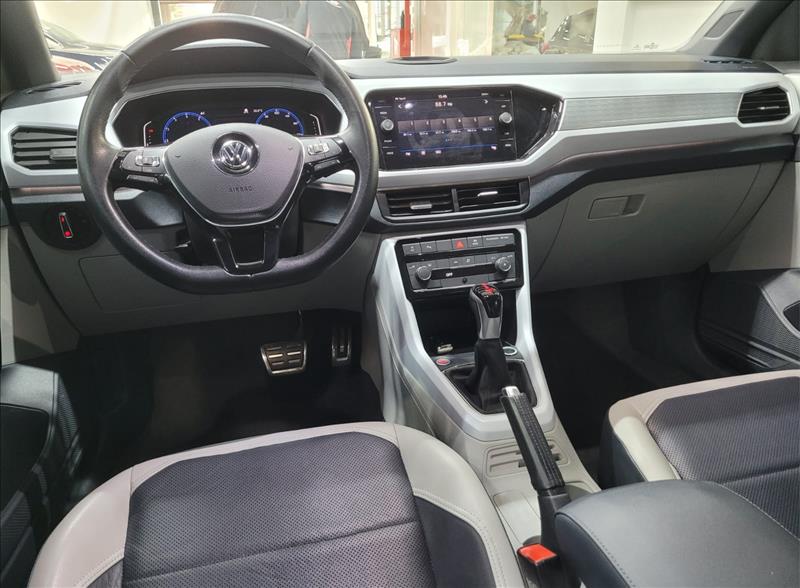 Volkswagen-T-CROSS-1.4 250 TSI Highline