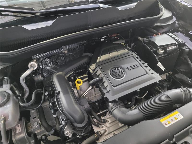 Volkswagen-T-CROSS-1.0 200 TSI Comfortline