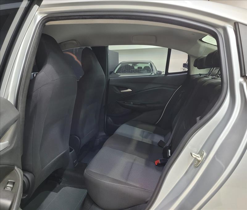 GM - Chevrolet-ONIX-1.0 Plus LT