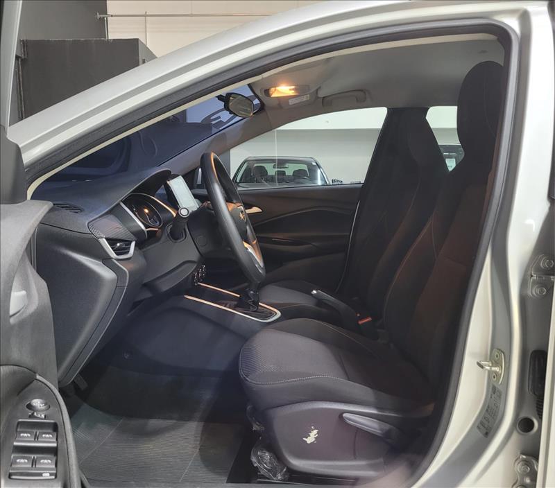 GM - Chevrolet-ONIX-1.0 Plus LT