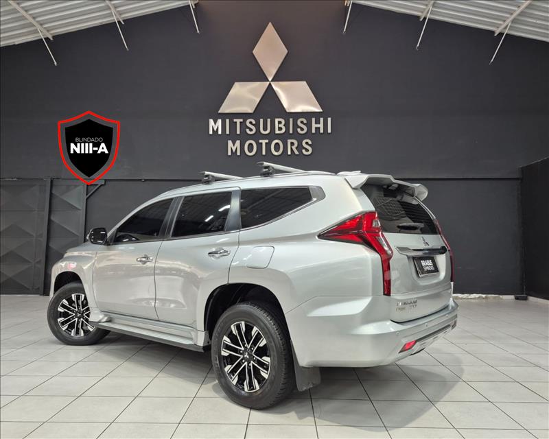 Mitsubishi-PAJERO SPORT-2.4 16V Mivec Turbo HPE AWD