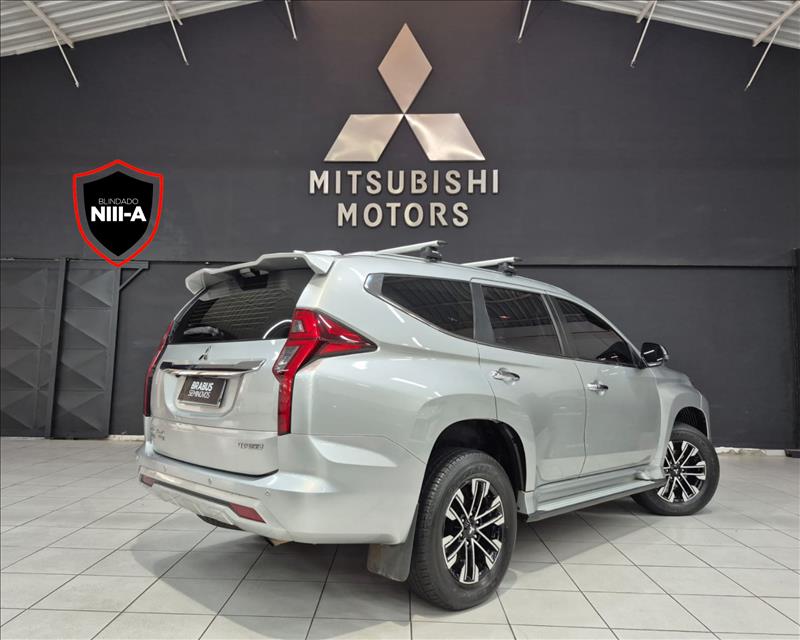 Mitsubishi-PAJERO SPORT-2.4 16V Mivec Turbo HPE AWD