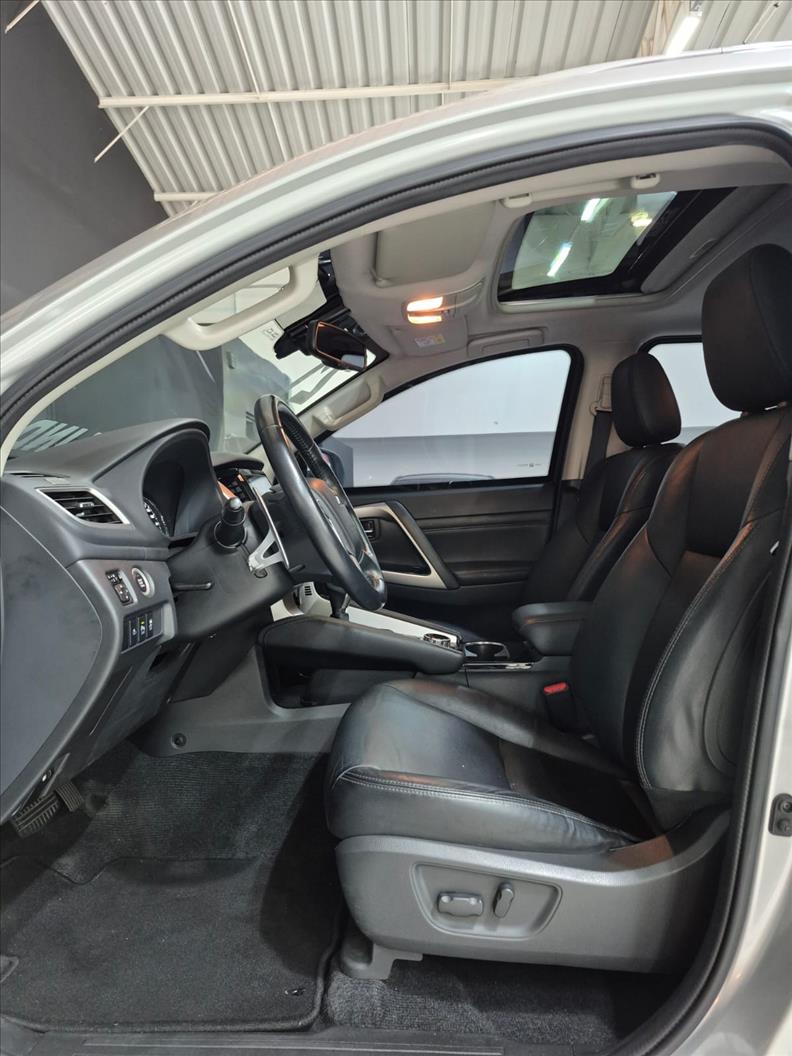 Mitsubishi-PAJERO SPORT-2.4 16V Mivec Turbo HPE AWD