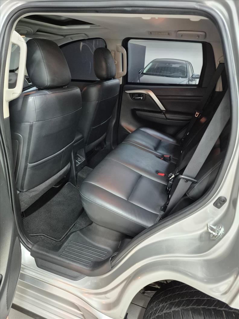 Mitsubishi-PAJERO SPORT-2.4 16V Mivec Turbo HPE AWD