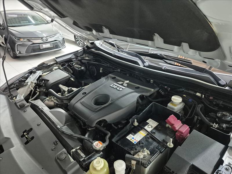 Mitsubishi-PAJERO SPORT-2.4 16V Mivec Turbo HPE AWD