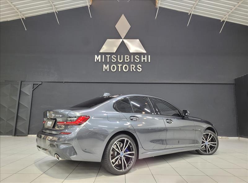 BMW-330E-2.0 16V Turbo M Sport