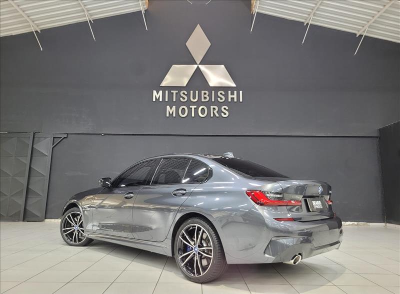 BMW-330E-2.0 16V Turbo M Sport