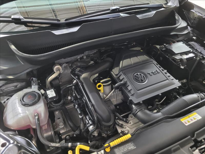 VW - Volkswagen-T-CROSS-1.0 200 TSI