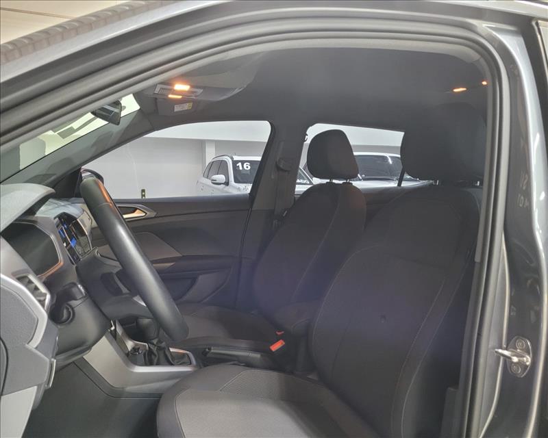 VW - Volkswagen-T-CROSS-1.0 200 TSI